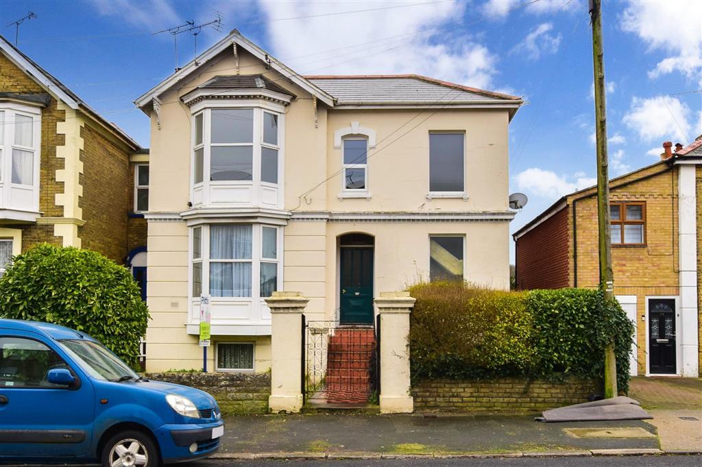 Monkton Street, Ryde, Isle of Wight 2 bed ground floor flat £145,000