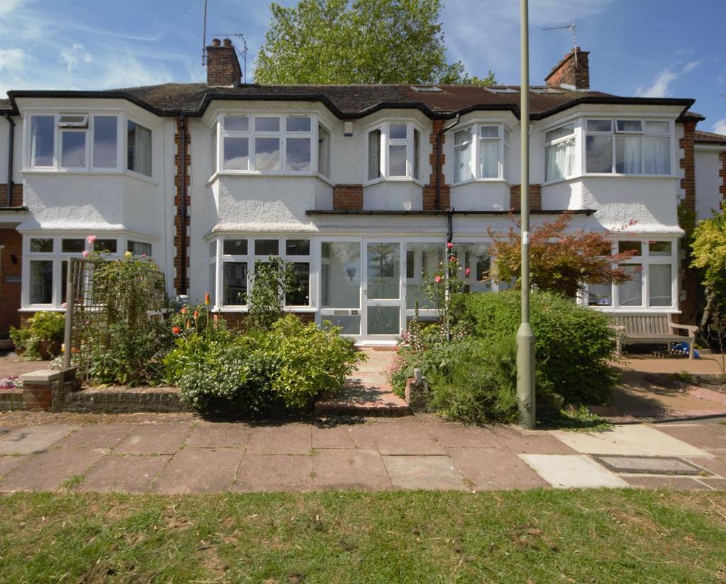 Elm Gardens, East Finchley, London 3 bed house £900,000