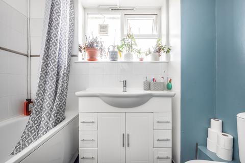 66 Tattersall Close, London, SE9 6ET