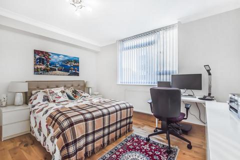 Flat 1, Grosvenor Court Rayners Road, London, SW15 2AX