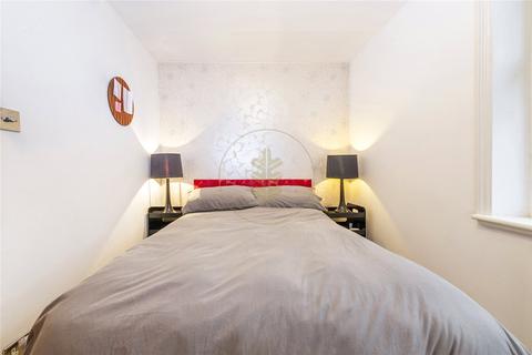 Flat D, 68 Redington Road, London, NW3 7RS