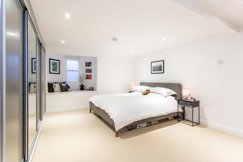 59a Antill Road, London, E3 5BT
