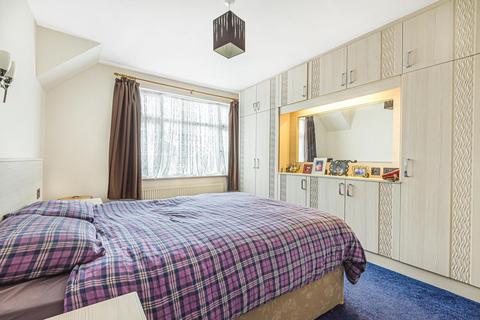 2 Woodside Close, Surbiton, KT5 9JU