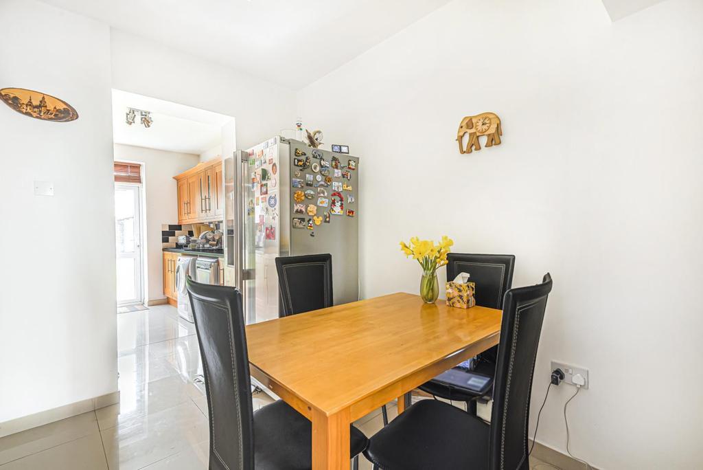 Kitchen/Breakfast Ro