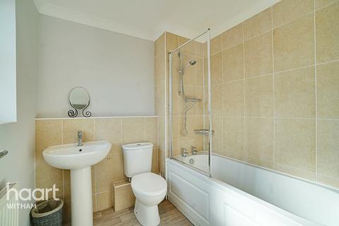 34 Bramble Road, Witham, CM8 2XA