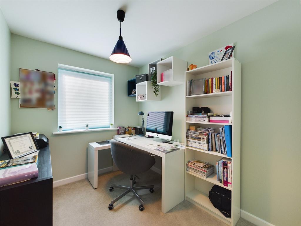 Bedroom 4/Office