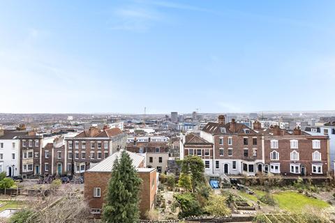 68 Kingsdown Parade, Bristol, BS6 5UQ