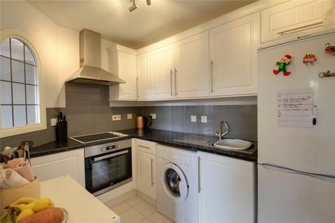 Flat 20, Lady Hamilton Court, 50 Barnstaple Road, Southend-on-sea, SS1 3QH