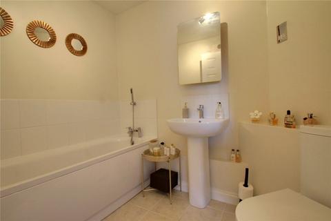 Flat 20, Lady Hamilton Court, 50 Barnstaple Road, Southend-on-sea, SS1 3QH