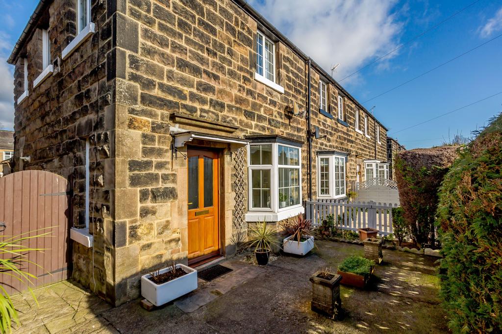 Albert Road, Harrogate, HG1 4HT 3 bed end of terrace house £230,000