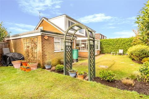 7 Chichester Crescent, Chadderton, Oldham, OL9 0RW