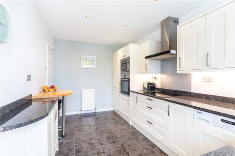 7 Chichester Crescent, Chadderton, Oldham, OL9 0RW