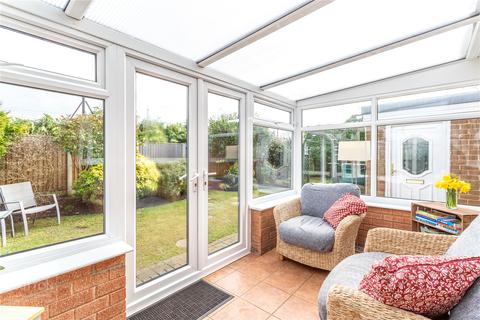 7 Chichester Crescent, Chadderton, Oldham, OL9 0RW
