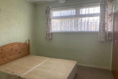 32 Mile End Row, Neath, SA11 2ED