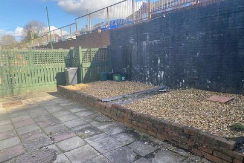 32 Mile End Row, Neath, SA11 2ED