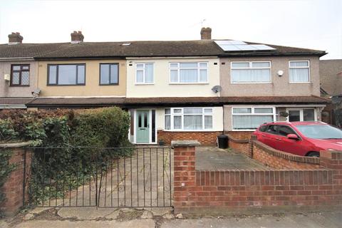 131 Cherry Tree Lane, Rainham, RM13 8TT