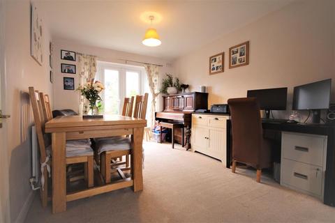 131 Cherry Tree Lane, Rainham, RM13 8TT