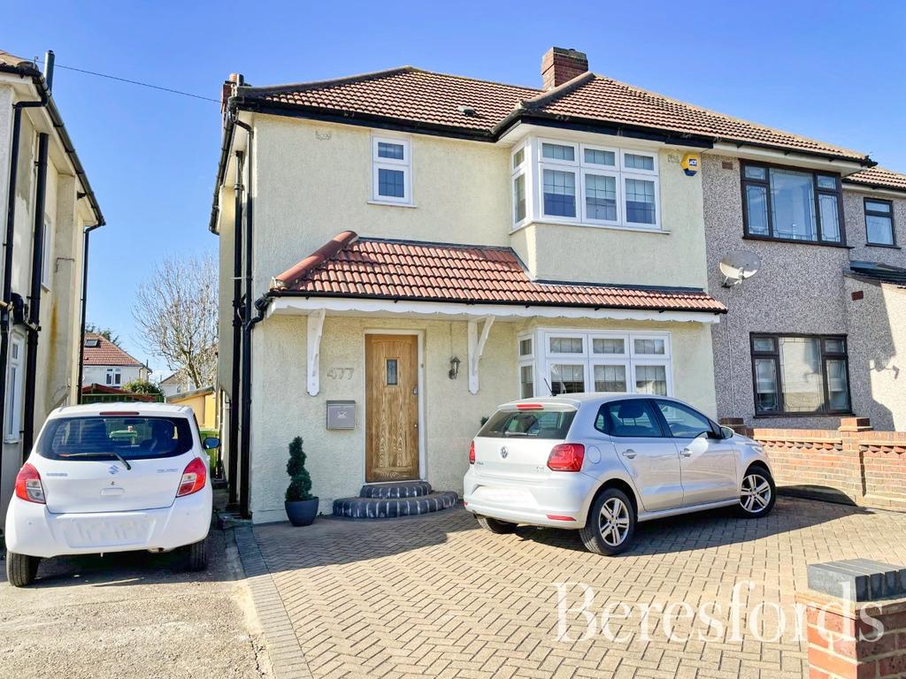 South End Road, Hornchurch, Essex, RM12 3 bed semidetached house £