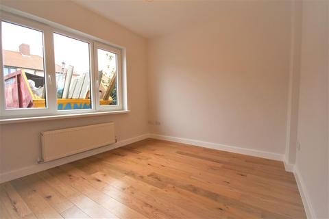 89 Westfield Road, Dagenham, RM9 5BP