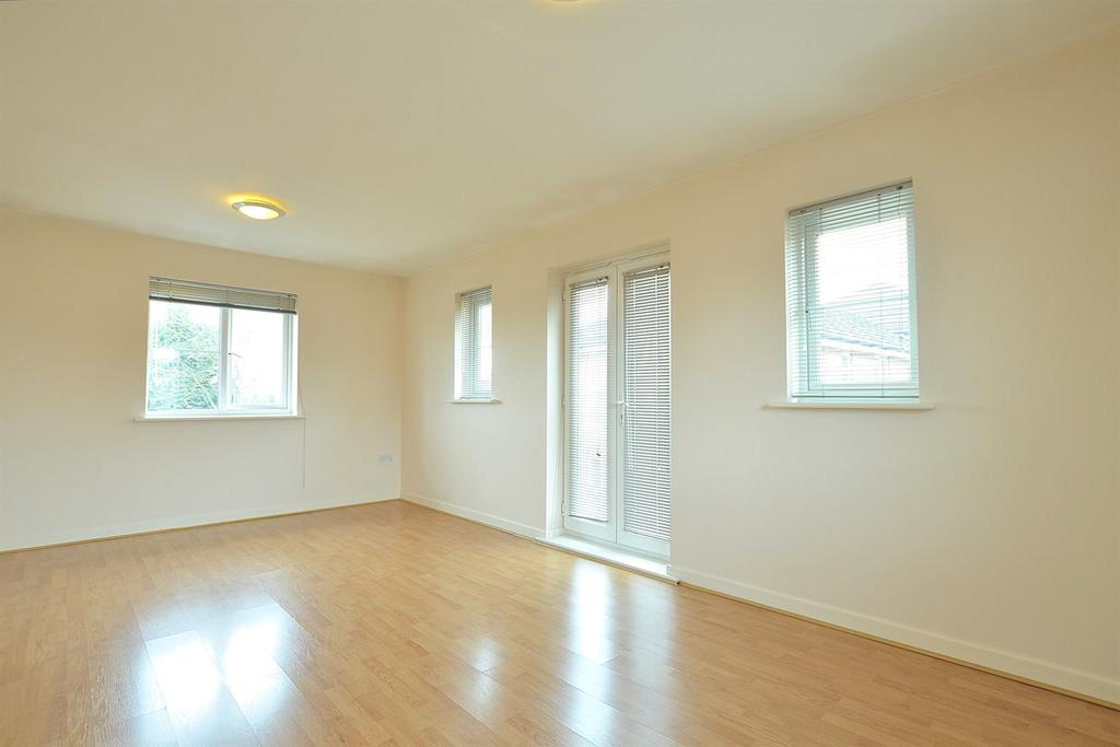 Alveston Square, Marlborough Road, South Woodford, E18 1 bed apartment