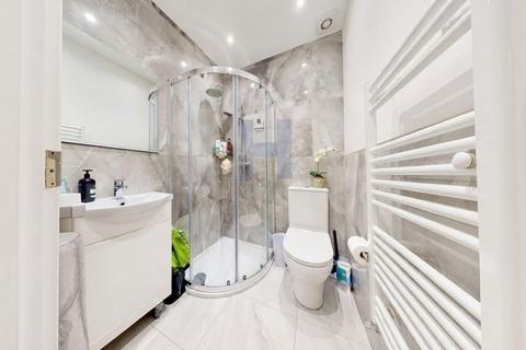 undefined, Madeley Road, London, w5