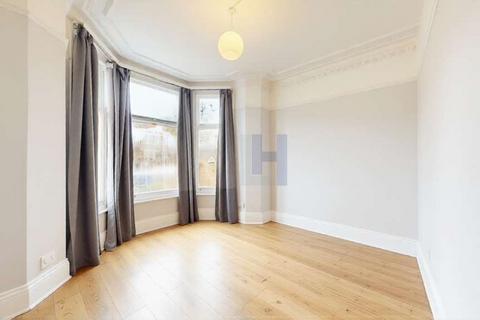 undefined, Madeley Road, London, w5