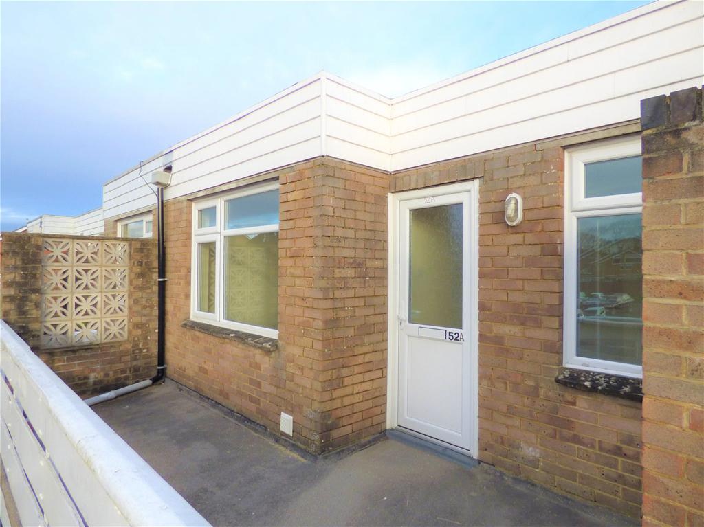 Sandy Lane, Fair Oak, Eastleigh... 3 bed apartment £725 pcm (£167 pw)