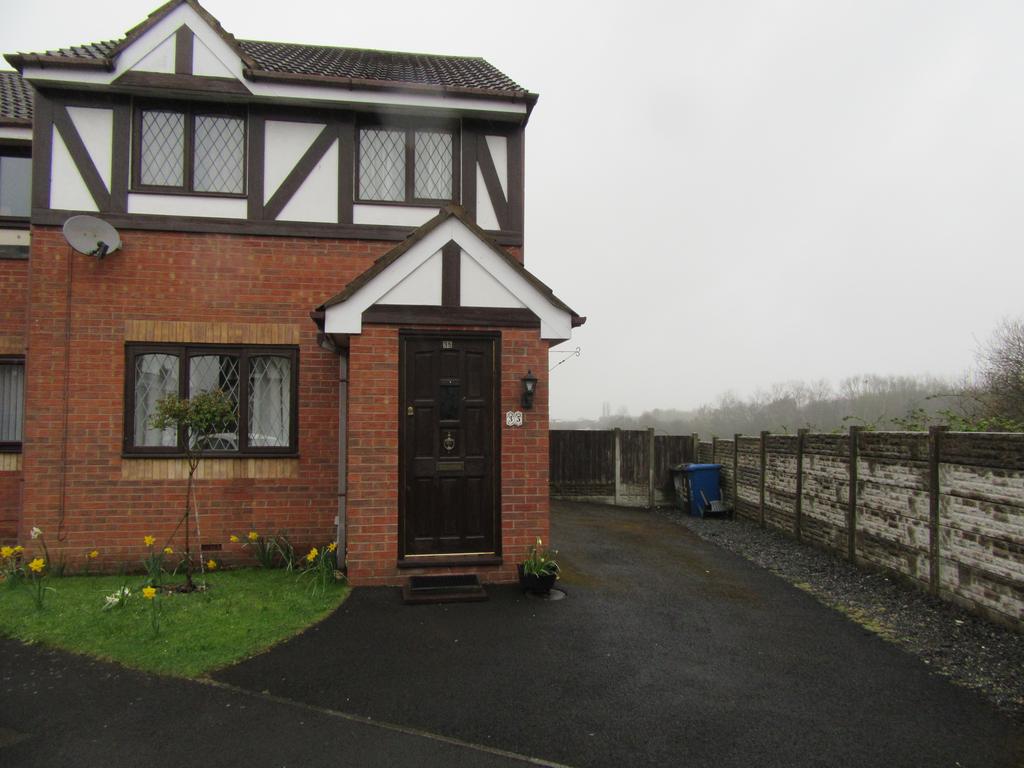 Abram WN2 3 bed semidetached house to rent £850 pcm (£196 pw)