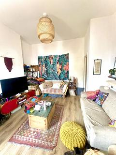 2 bedroom flat to rent, Bruce Grove , N17