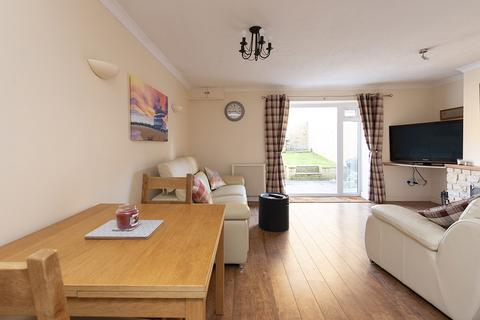 2 Denzil Close, West Coker, Yeovil, BA22 9DU