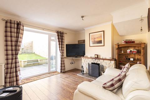 2 Denzil Close, West Coker, Yeovil, BA22 9DU