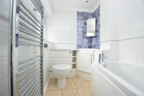 69 Worth Road, Crawley, RH10 7EP