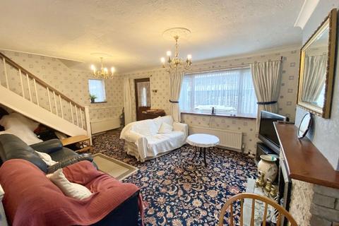18 Bell Avenue, Romford, RM3 7BL