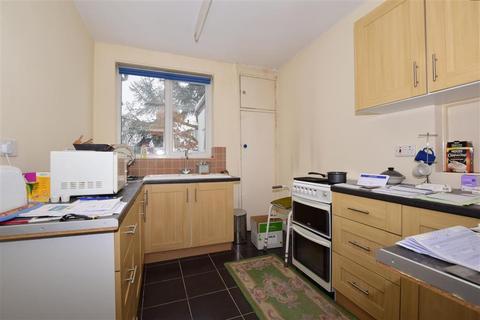 14 Spring Park Road, Croydon, CR0 5ED