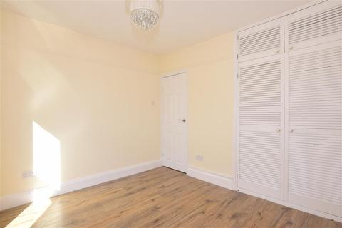 15 Howard Road, Dartford, DA1 1XS