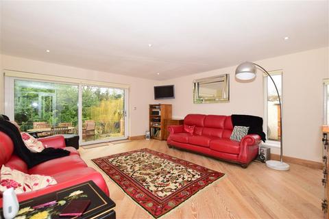 9 Haffenden Road, Tenterden, TN30 6QE