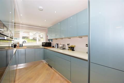 9 Haffenden Road, Tenterden, TN30 6QE