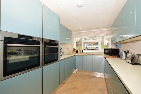 9 Haffenden Road, Tenterden, TN30 6QE