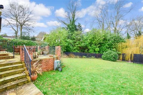 9 Haffenden Road, Tenterden, TN30 6QE