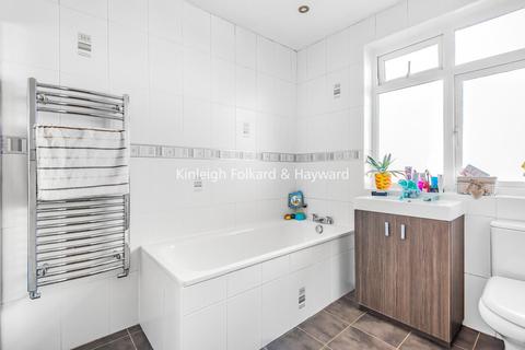 157 Langley Way, West Wickham, BR4 0DL