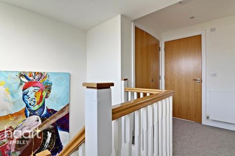 8 Waterside Close, Wembley, HA9 9PB