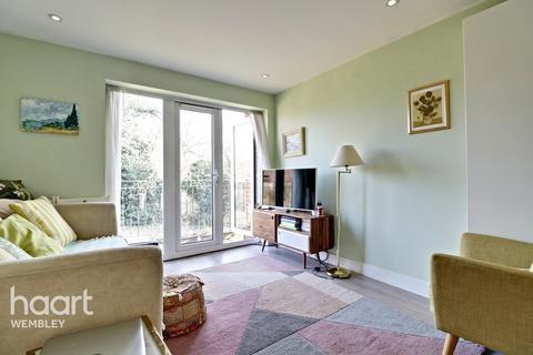 8 Waterside Close, Wembley, HA9 9PB