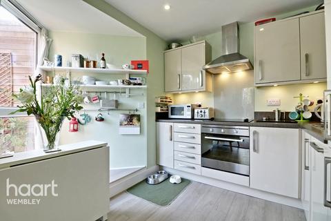 8 Waterside Close, Wembley, HA9 9PB