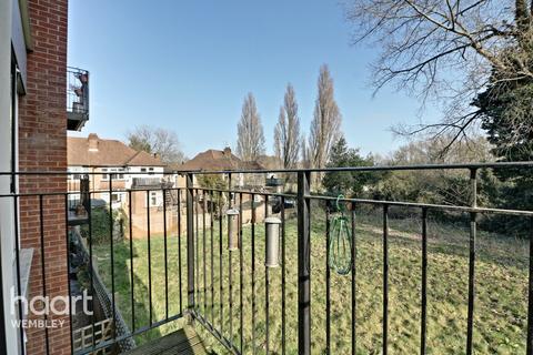 8 Waterside Close, Wembley, HA9 9PB