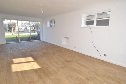 40 Longtye Drive, Chestfield, Whitstable, CT5 3NF