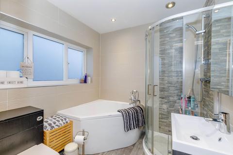 14 Beckwith Crescent, Harrogate, HG2 0BQ