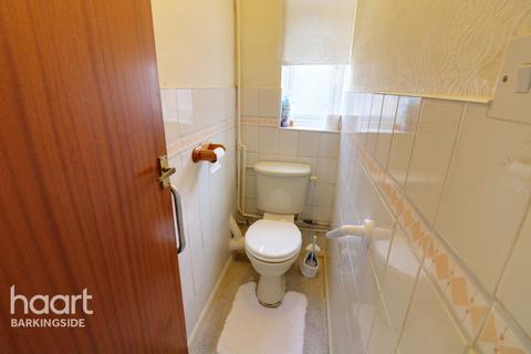 14, Carlton Court Craven Gardens, Ilford, IG6 1LT