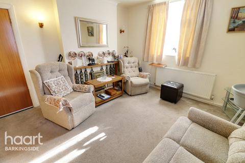 14, Carlton Court Craven Gardens, Ilford, IG6 1LT