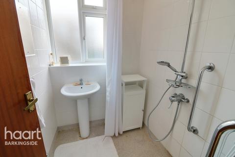 14, Carlton Court Craven Gardens, Ilford, IG6 1LT