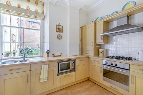 4 Gladstone House, Nanhurst Park Elmbridge Road, Cranleigh, GU6 8JX